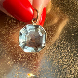 WHISPER OF LIGHT– 14 kt Gold Pendant Green Amethyst