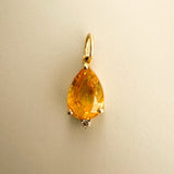 GOLDEN LIGHT – yellow sapphire pendant – 18 k gold