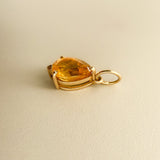 GOLDEN LIGHT – yellow sapphire pendant – 18 k gold