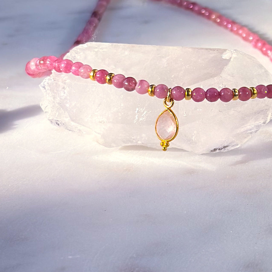 “BLOSSOM“ PEARL & TOURMALINE NECKLACE